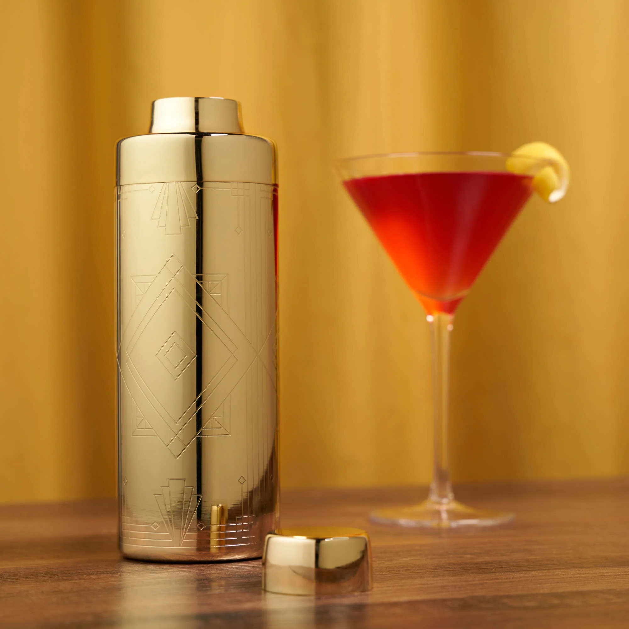 Art Deco Cocktail Shaker in Gold - Image 3