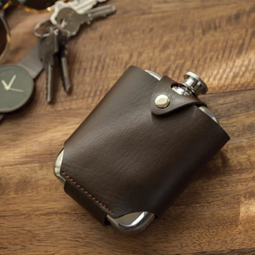 Stainless Steel Flask and Traveling Case - Image 2